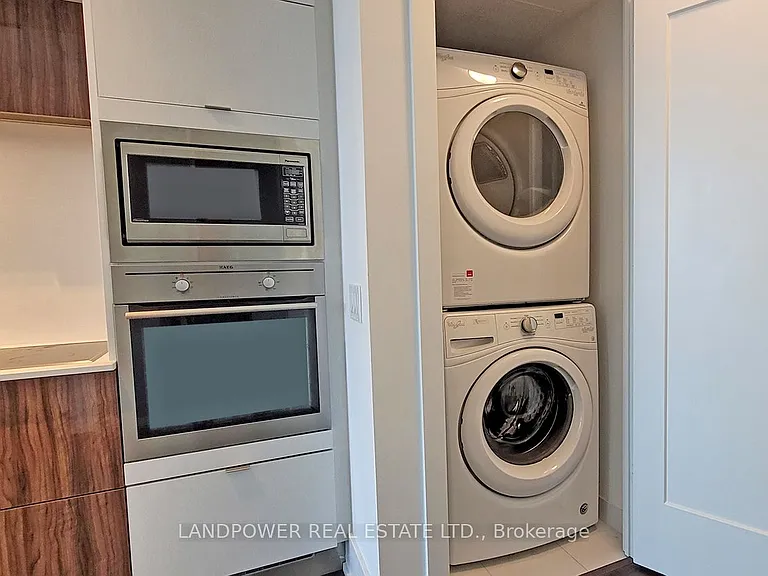 10 York St #3802 — Photo 24