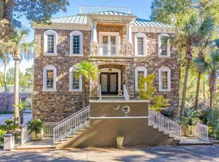 205 Lake Dr, Myrtle Beach, SC 29572