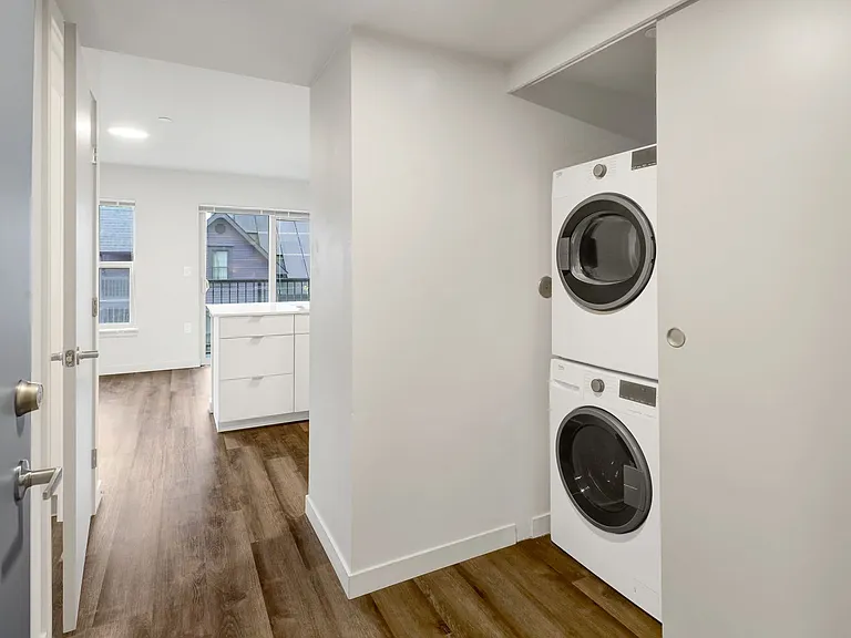 2609 Meridian St — Photo 11