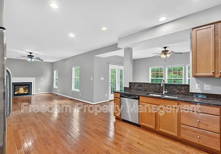 7629 Hamelin Ln — Photo 17