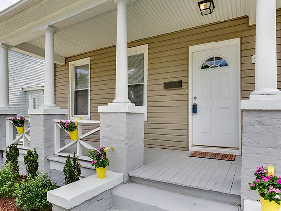 4th image of 217 Hardy Ave