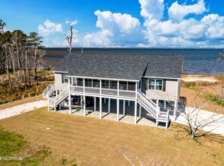 804 Berrys Creek Rd, Beaufort, NC 28516