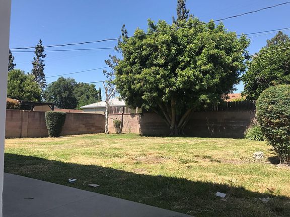 4th image of 8113 Nestle Ave