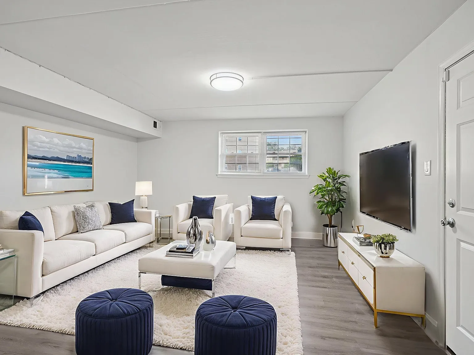 Stone Hill Apartments — Photo 4