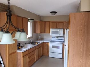 757 4th Ave NW, New Brighton, MN 55112