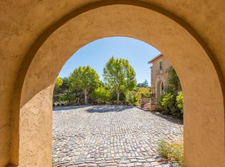 1061 San Raymundo Rd, Hillsborough, CA