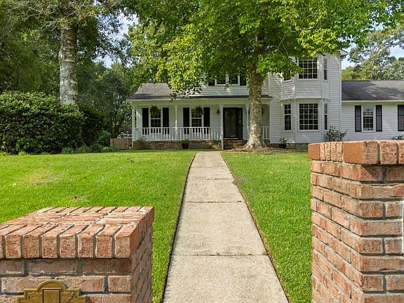 3rd image of 1100 Westmoreland Drive