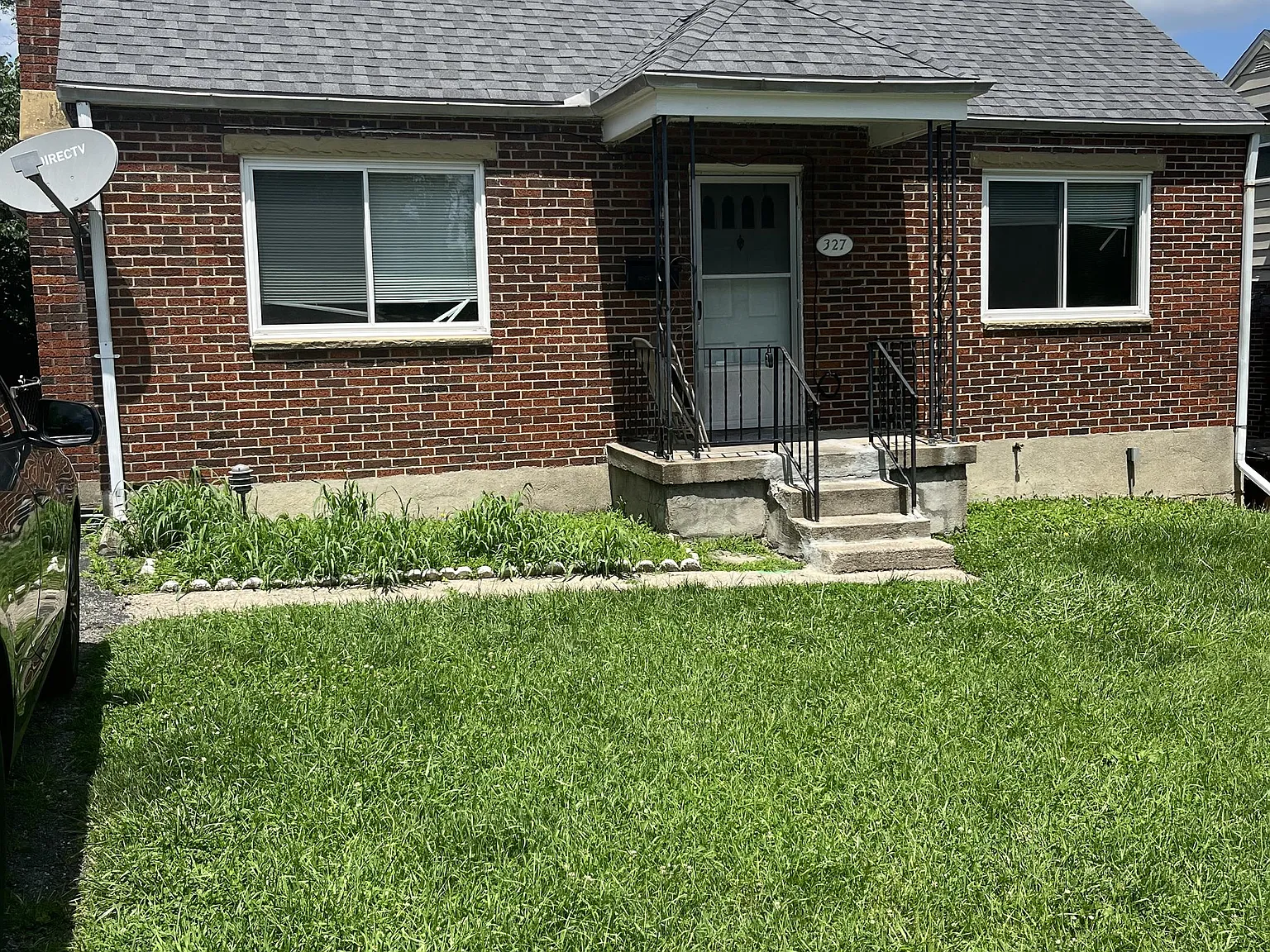 327 Wampler Avenue - - — Photo 1