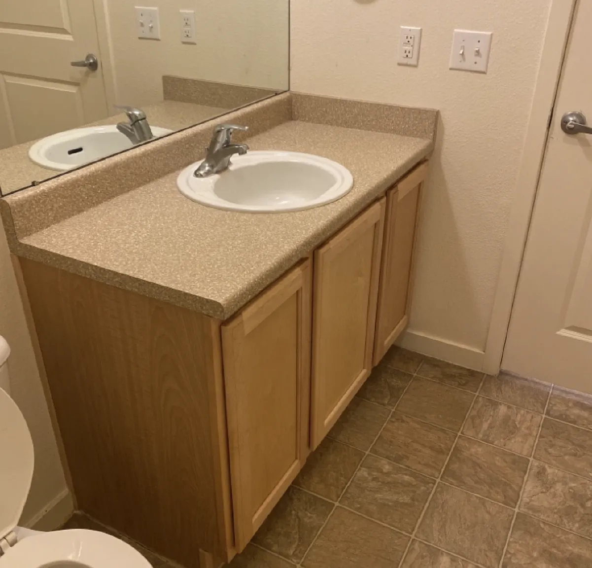 4100 Albion St — Photo 3