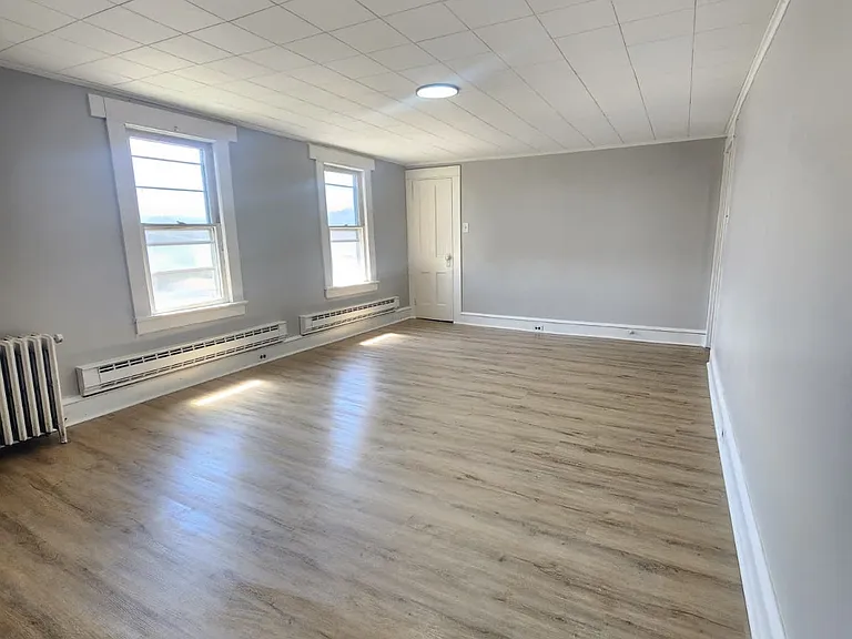 745 Main St #5 — Photo 3