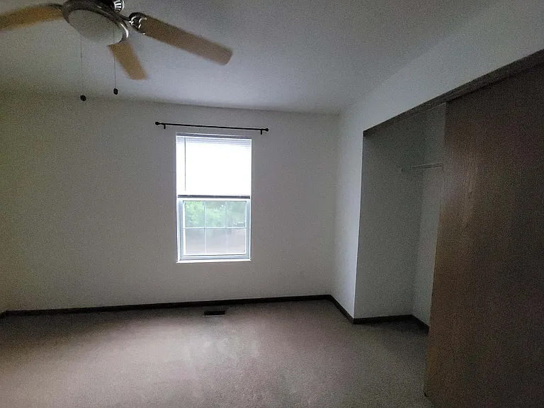 232 Macandrews Way — Photo 11