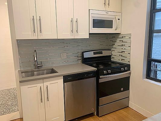 3rd image of 4-35 27th Ave #1F