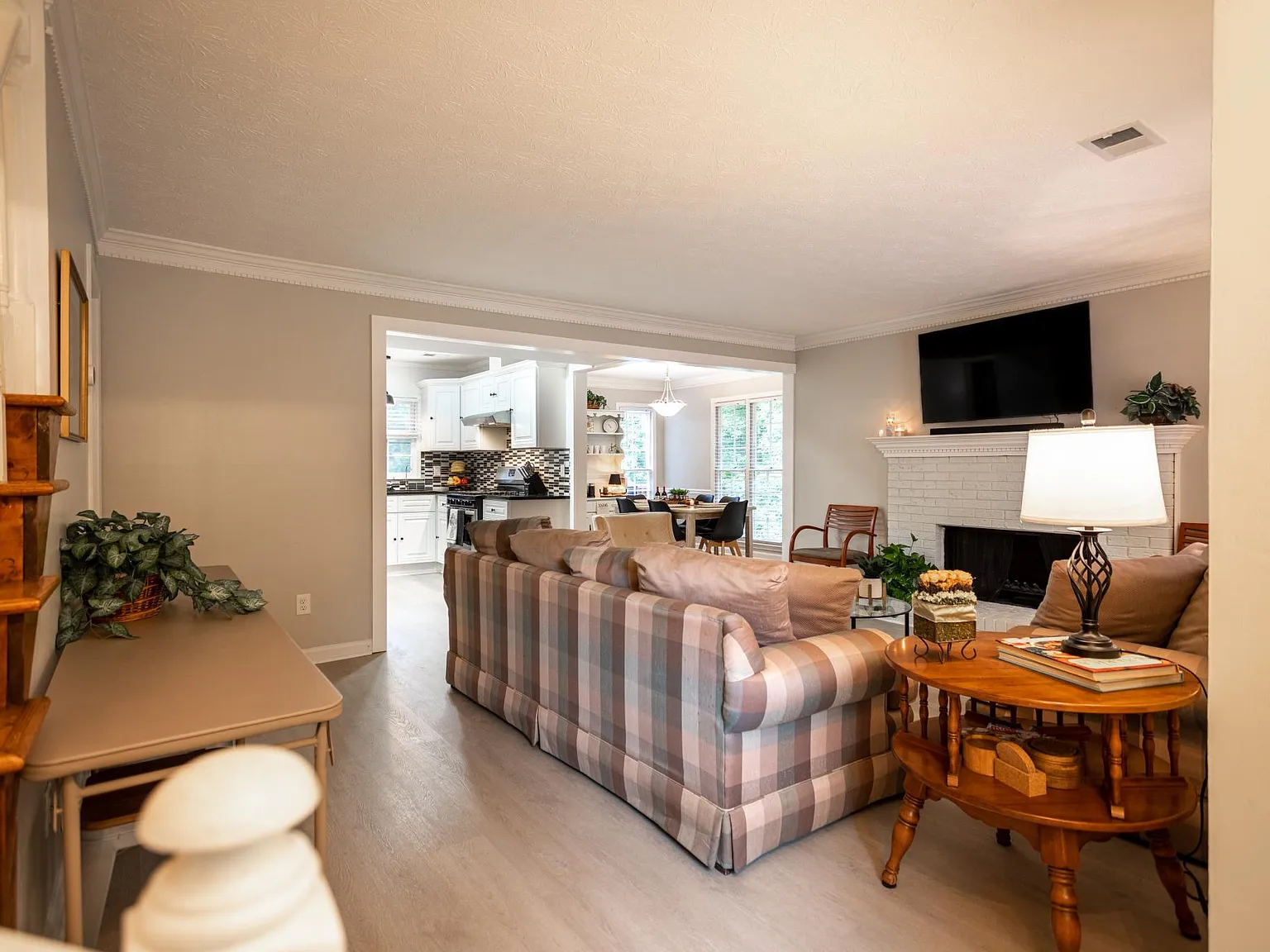 3 bed, 2.5 bath, 1592 sqft, $2,900 — Photo 4