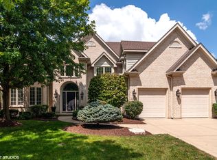 1084 Chadwick Ct, Aurora, IL 60502