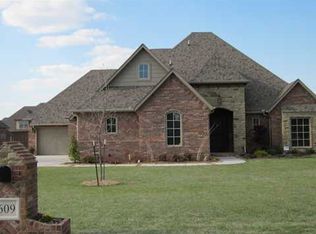 609 E Amelia Ter, Mustang, OK 73064