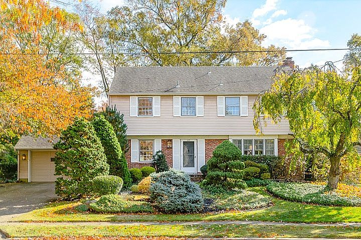 409 Burning Tree Rd