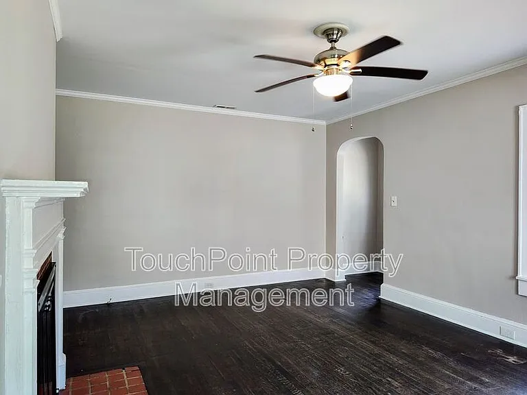 1405 Shamrock Dr — Photo 5