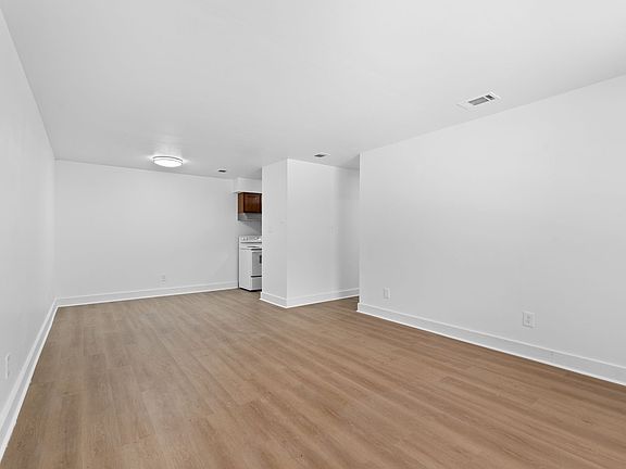 5th image of 118 Garr Ln #E-102