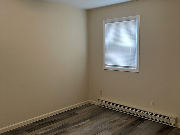 5th image of 73 Newton St #11347244
