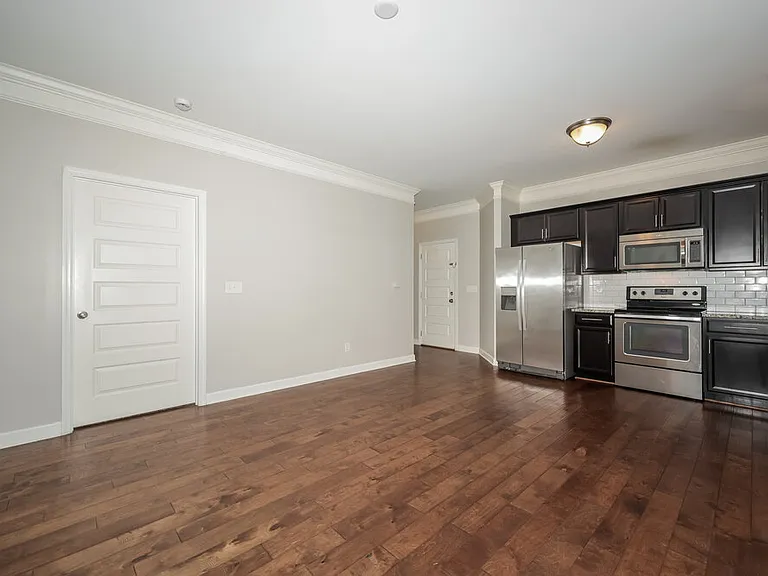 2237 Dale View Dr — Photo 6