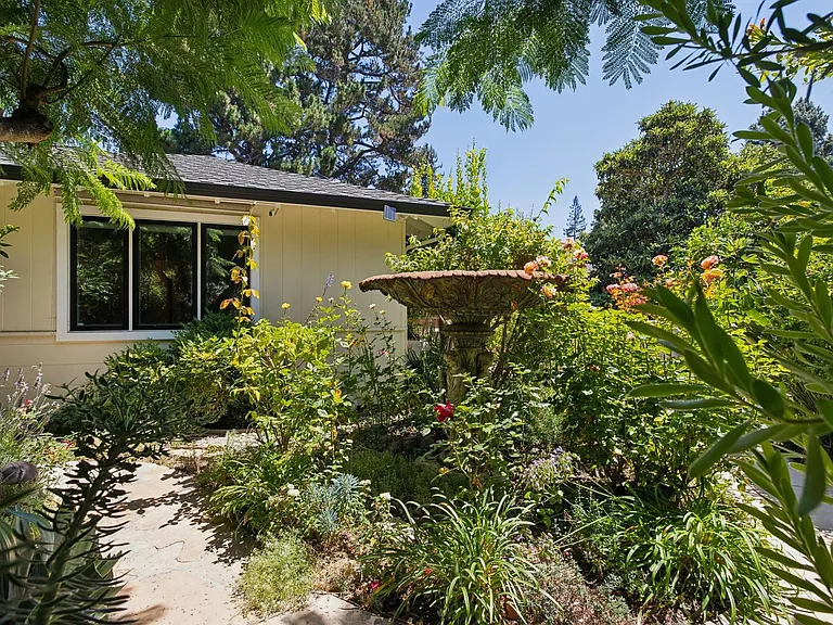 970 Palo Alto Ave — Photo 85