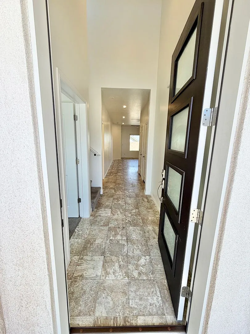 Beautiful home in Washington! Pet Friendly!! — Photo 3