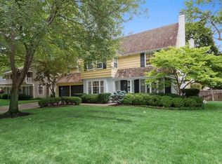 6539 Overbrook Rd, Mission Hills, KS 66208