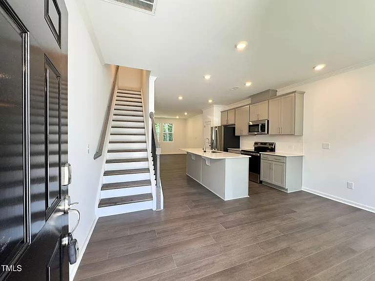 1529 Crescent Townes Way — Photo 4
