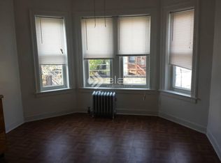 8018 S Eberhart Ave APT 1B, Chicago, IL 60619