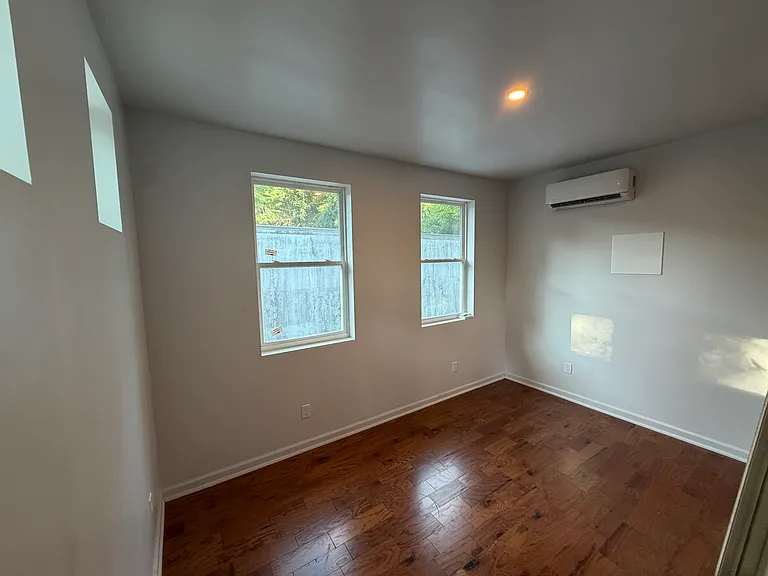 7 Karen Pl — Photo 9