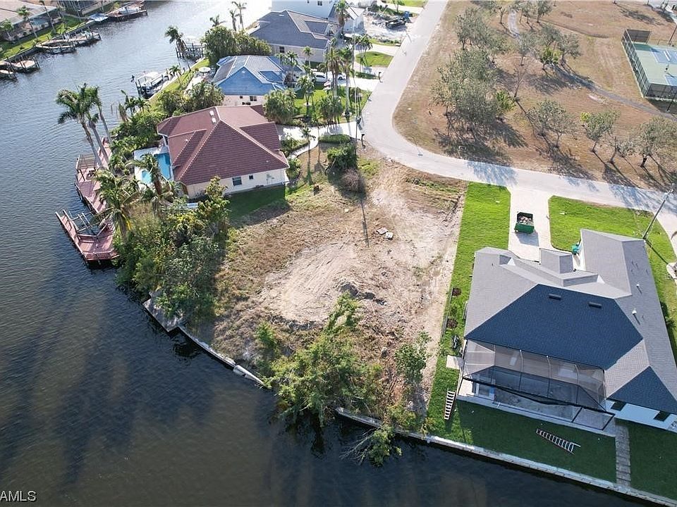 1st image of 5313 SW 17th Ave