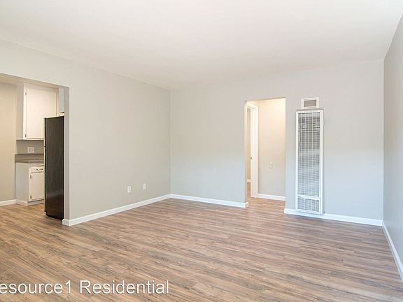 2nd image of 2433 Kettner Blvd