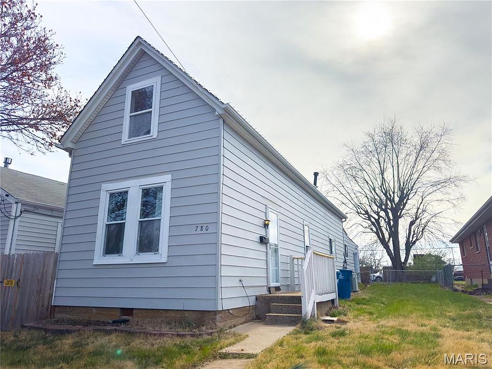 1st image of 780 Pardella Ave