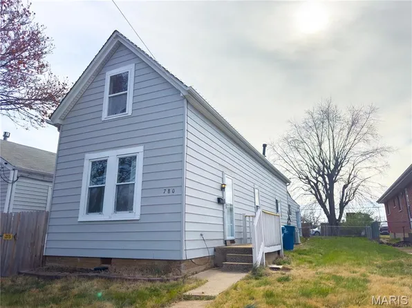 780 Pardella Ave, Saint Louis, MO 63125