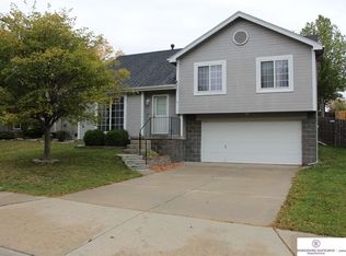 8016 Fillmore St, Omaha, NE 68122