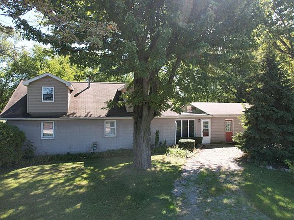 4th image of 2157 NE Catawba Rd