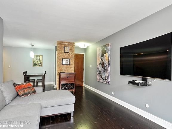4th image of 957 W Montana St #1124