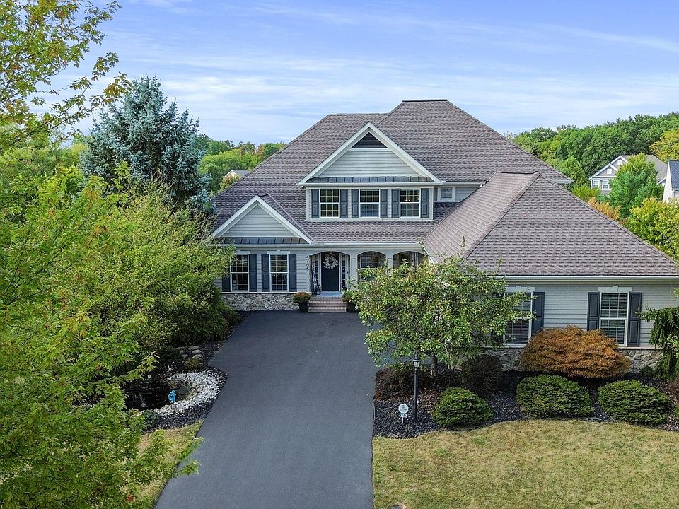 1st image of 4766 Chantry Dr