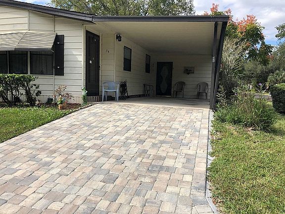 4th image of 34 Linden Falls Dr
