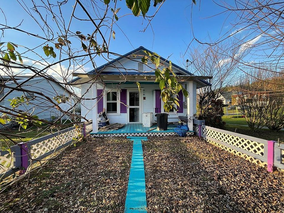 1st image of 202 Hampton St
