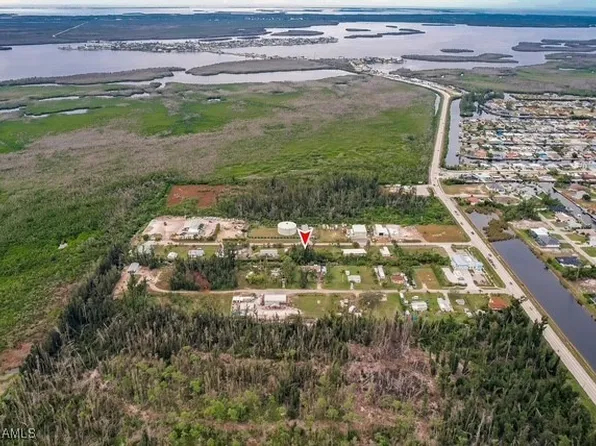 11870 Scallop Dr, Cape Coral, FL 33991