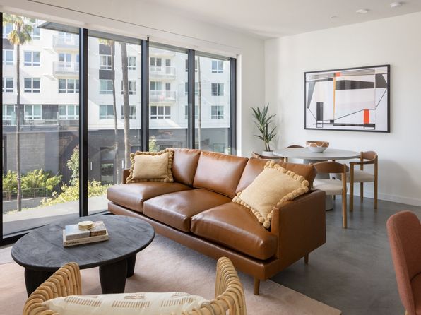 310 Del Sol Dr #718