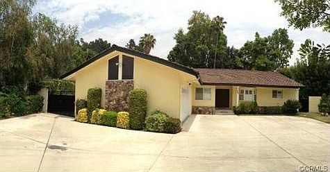 3rd image of 708 Braewood Dr