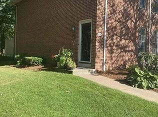 1 Mansion Woods Dr #A, Agawam, MA 01001