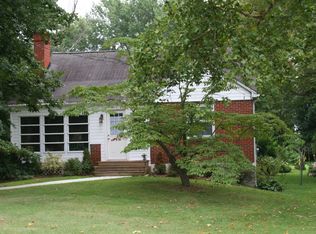 16 W Loudoun St, Round Hill, VA 20141