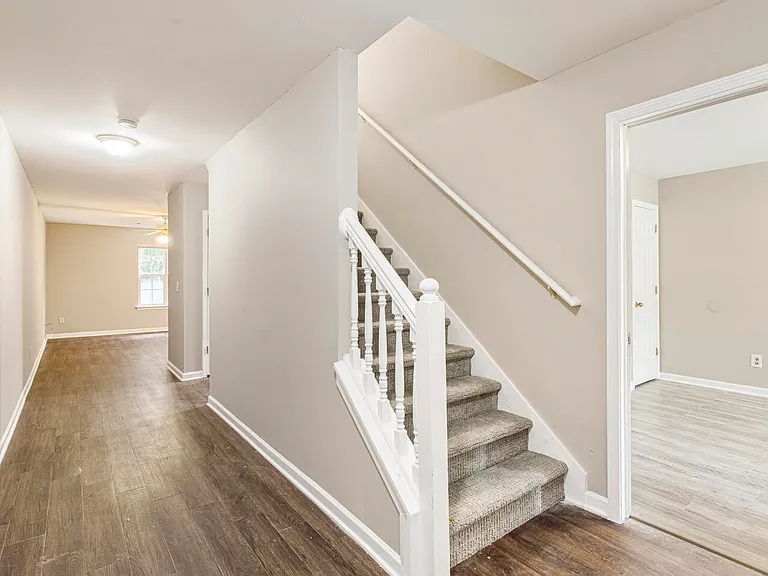 6352 Hickory Lane Cir — Photo 9