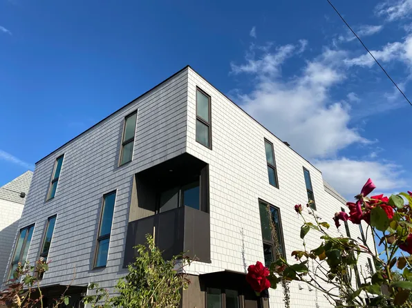 2000 SE Tacoma St, Portland, OR