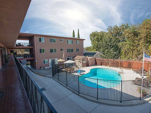 Park Holiday Pool from 2nd Floor