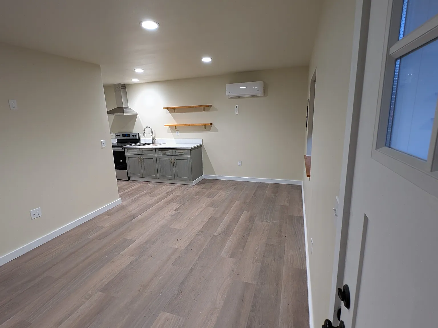 1 bed, 500 sqft, $1,275 — Photo 2
