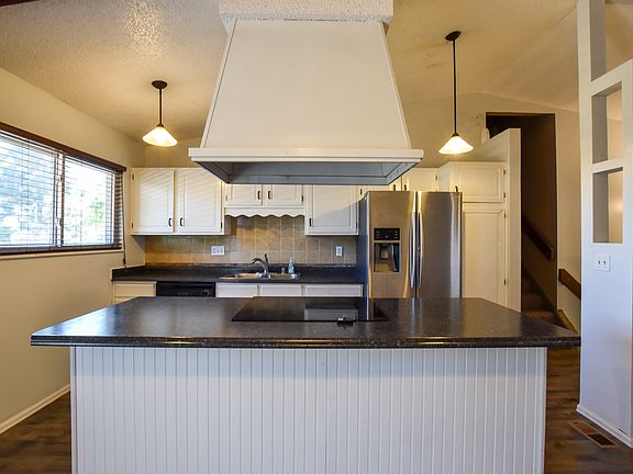 4th image of 4925 Hackamore Dr N